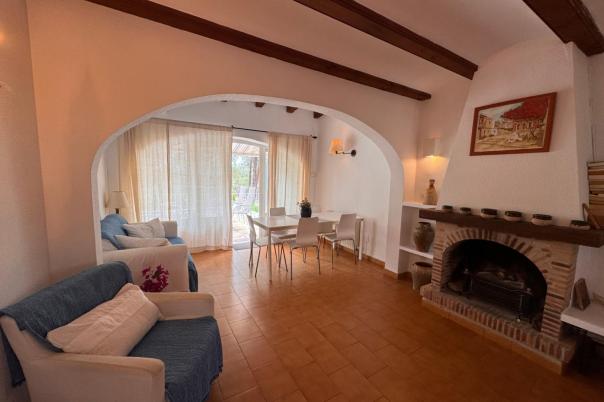 2 bed bungalow in Moraira