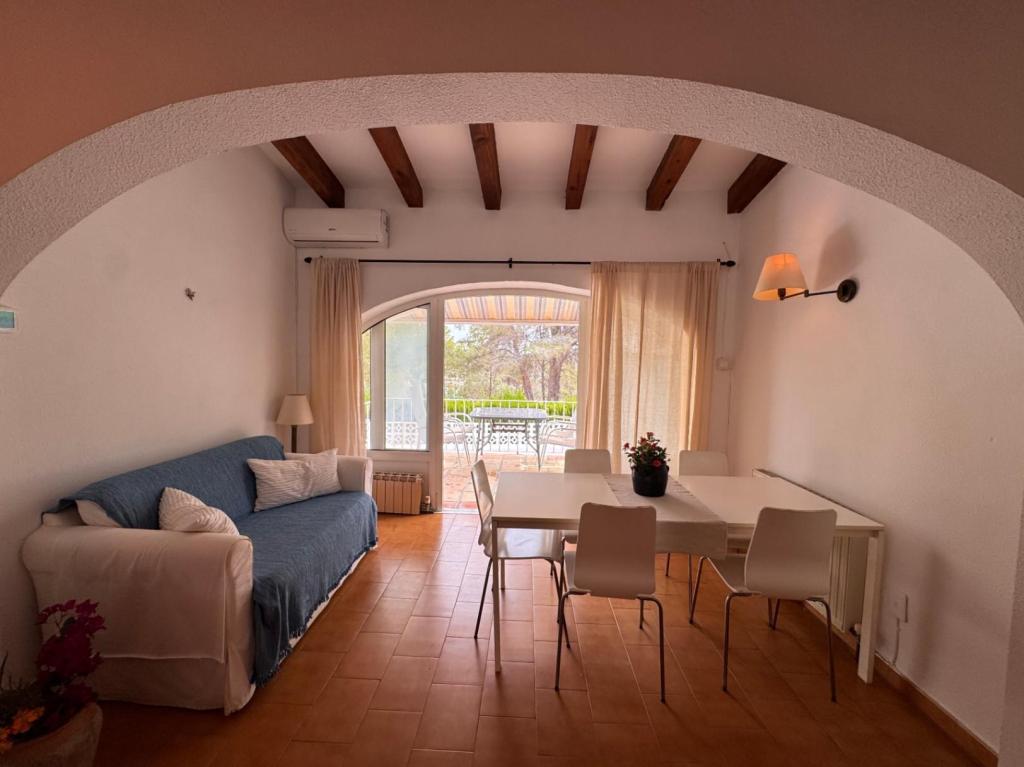 2 bed bungalow in Moraira
