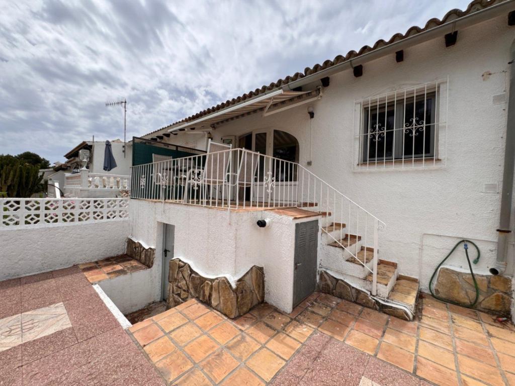 2 bed bungalow in Moraira