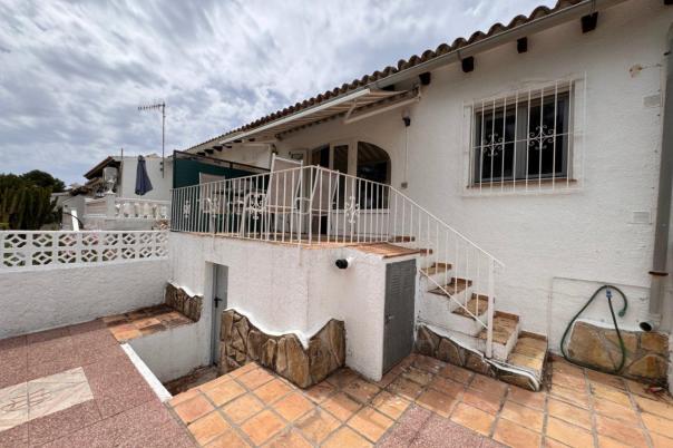 2 bed bungalow in Moraira