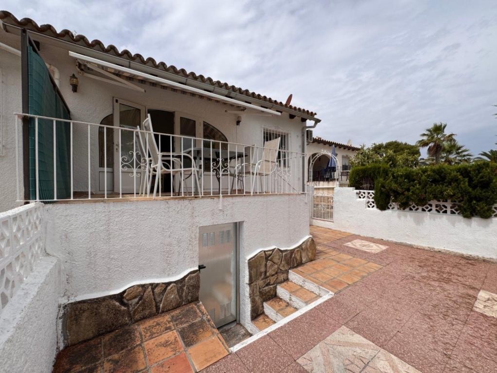 2 bed bungalow in Moraira