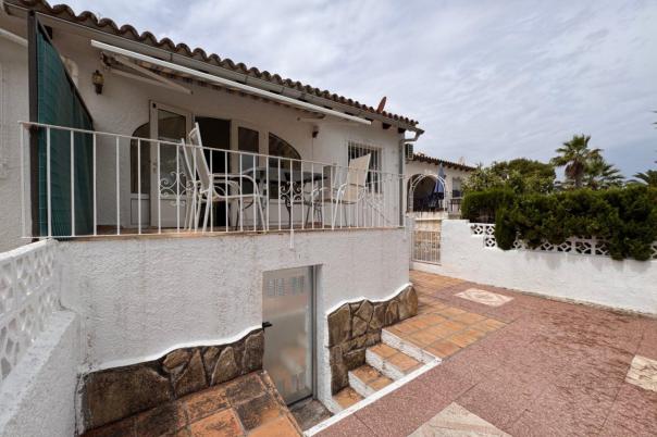 2 bed bungalow in Moraira