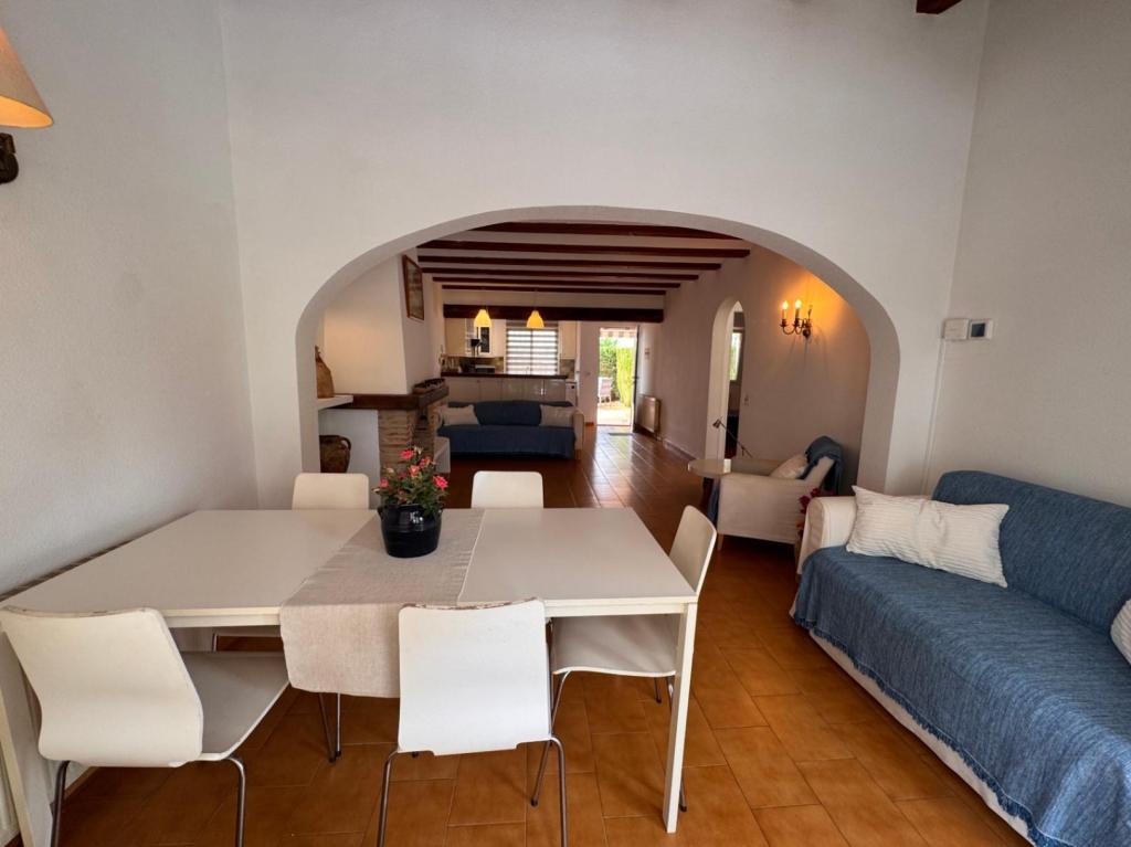 2 bed bungalow in Moraira