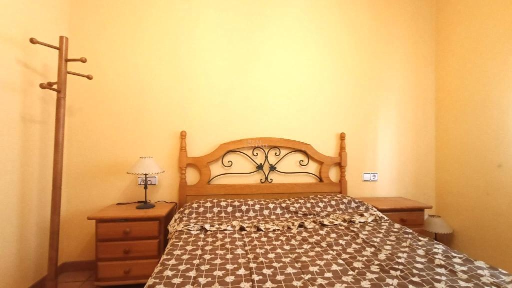 6 bed apartment in Elche/Elx