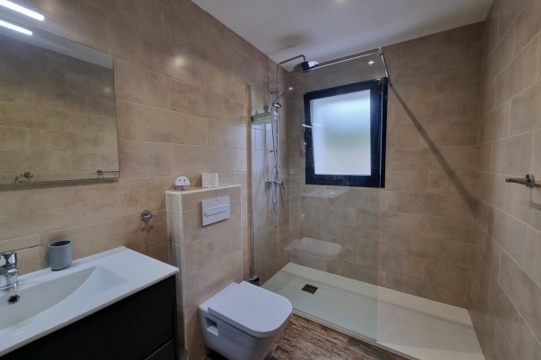 6 bed casa / chalet in Calpe / Calp