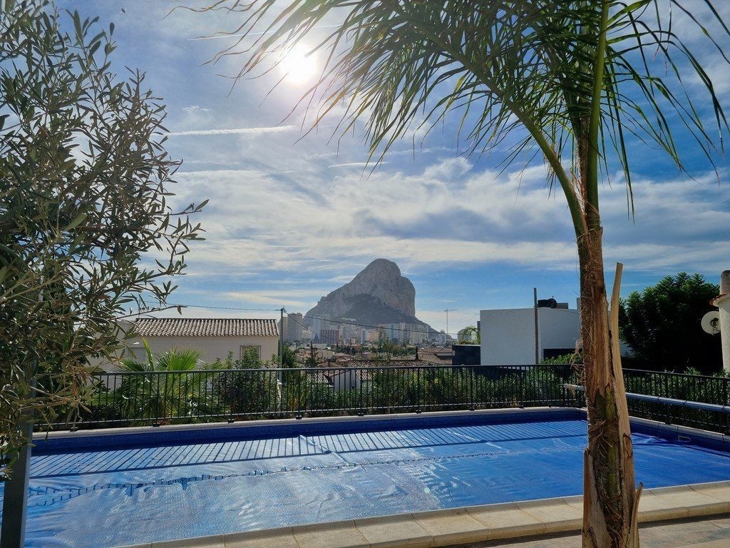 6 bed casa / chalet in Calpe / Calp