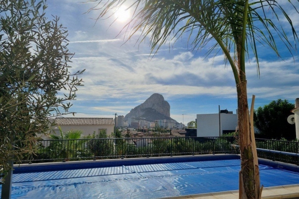 6 bed casa / chalet in Calpe / Calp