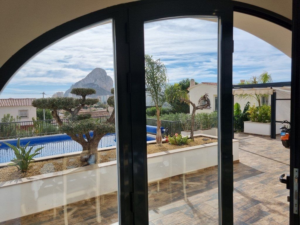 6 bed casa / chalet in Calpe / Calp