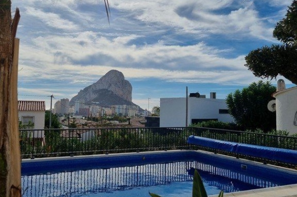 6 bed casa / chalet in Calpe / Calp