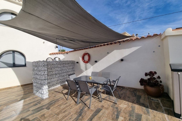 6 bed casa / chalet in Calpe / Calp