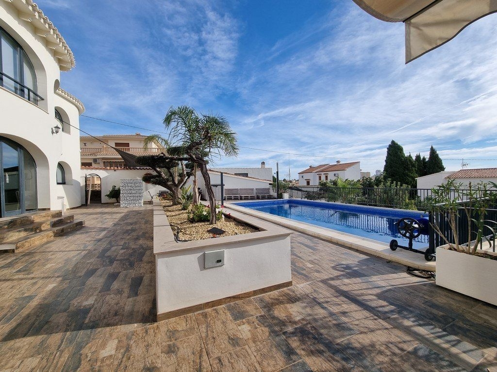 6 bed casa / chalet in Calpe / Calp