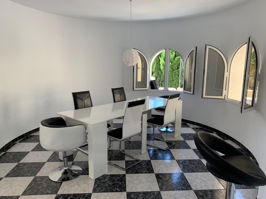 4 bed villa in Calp