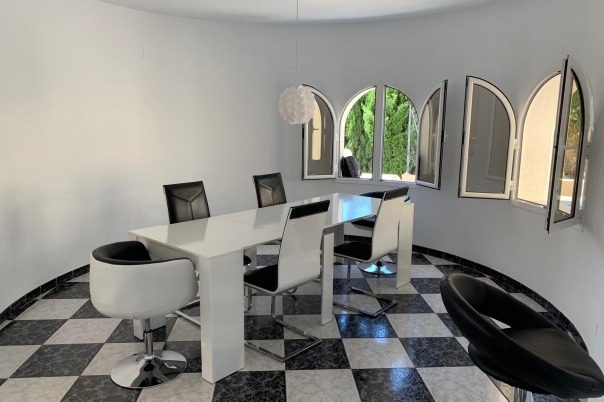 4 bed villa in Calp