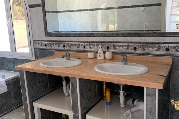 4 bed villa in Calp