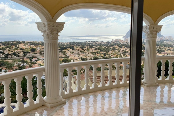4 bed villa in Calp