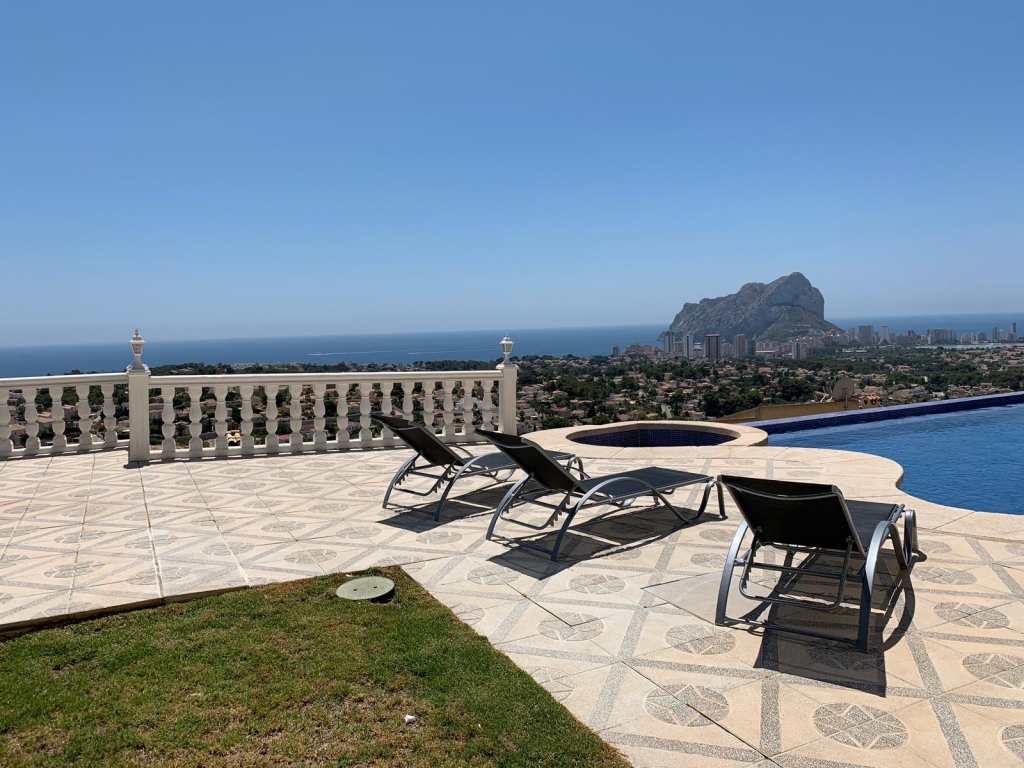 4 bed villa in Calp