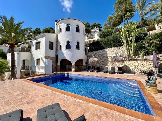 4 bed villa in Moraira