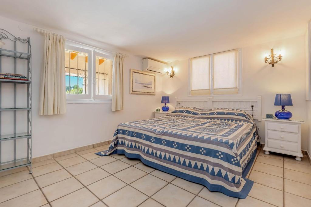 4 bed villas in Moraira