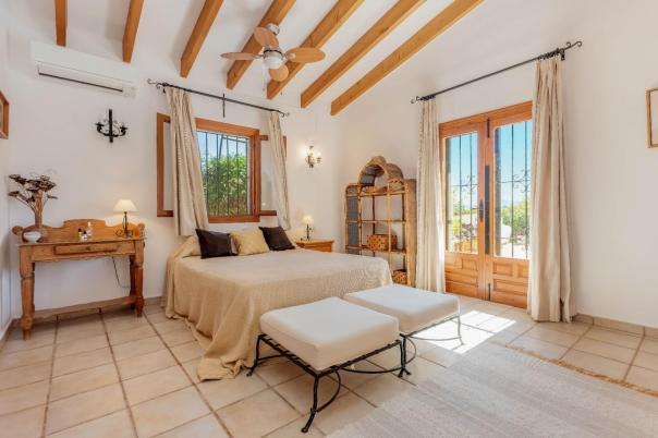 4 bed villas in Moraira