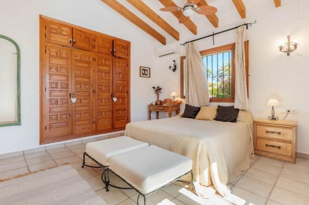 4 bed villas in Moraira