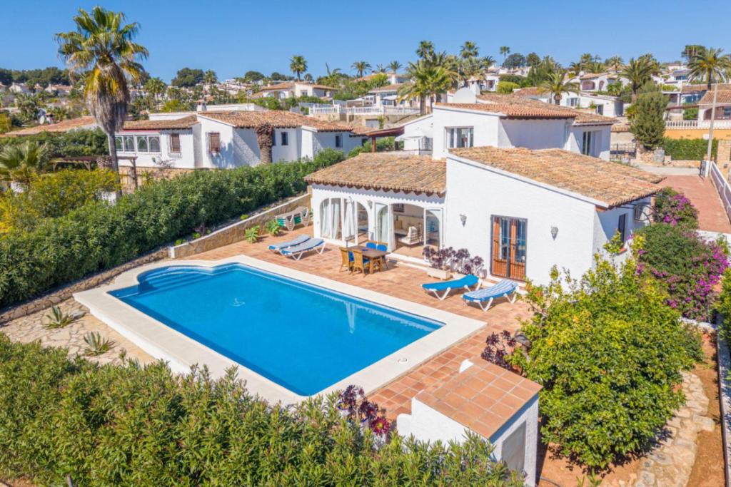 4 bed villas in Moraira
