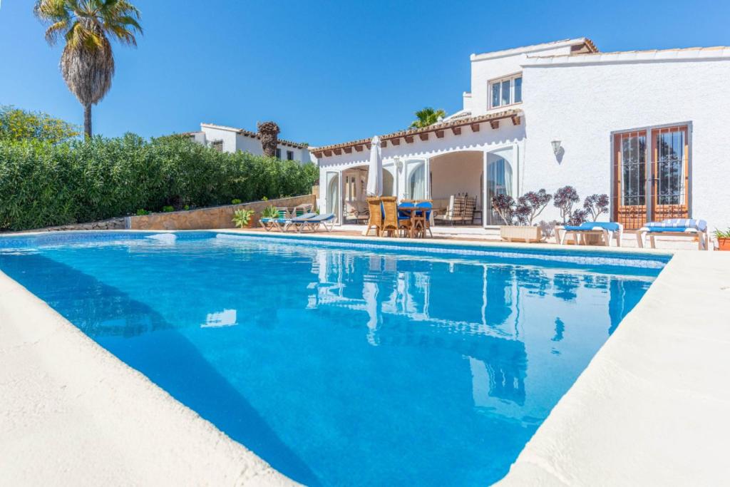 4 bed villas in Moraira