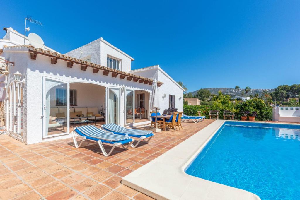 4 bed villas in Moraira