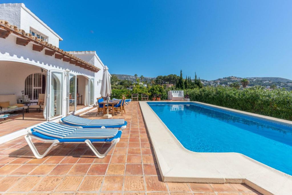 4 bed villas in Moraira