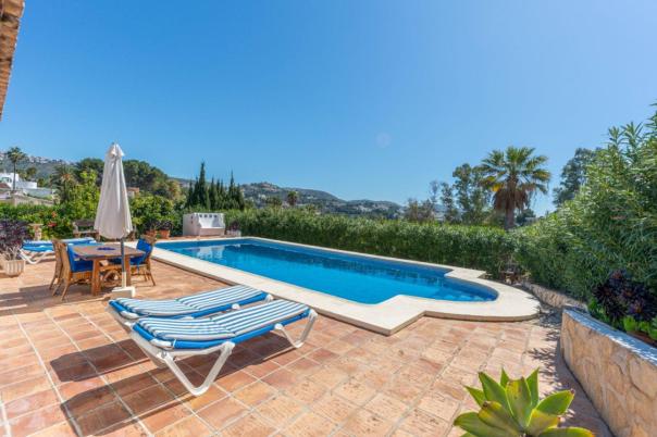 4 bed villas in Moraira