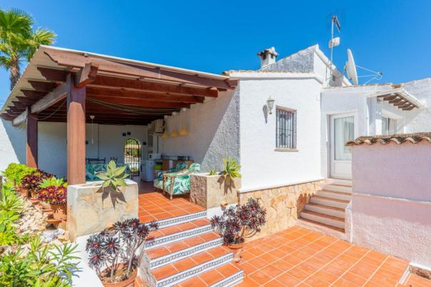 4 bed villas in Moraira