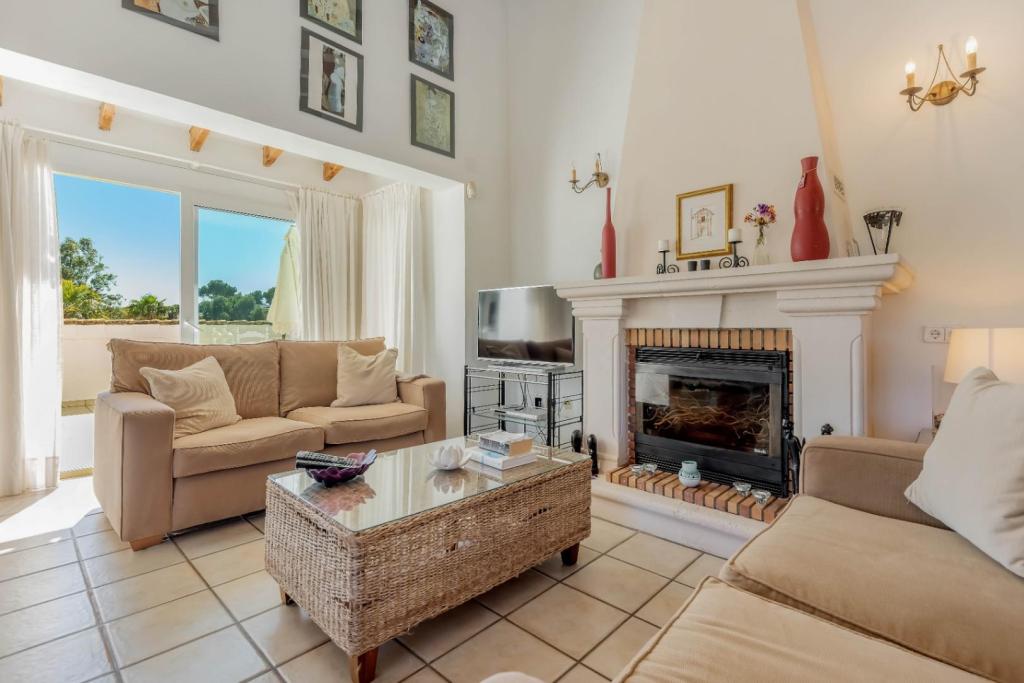 4 bed villas in Moraira