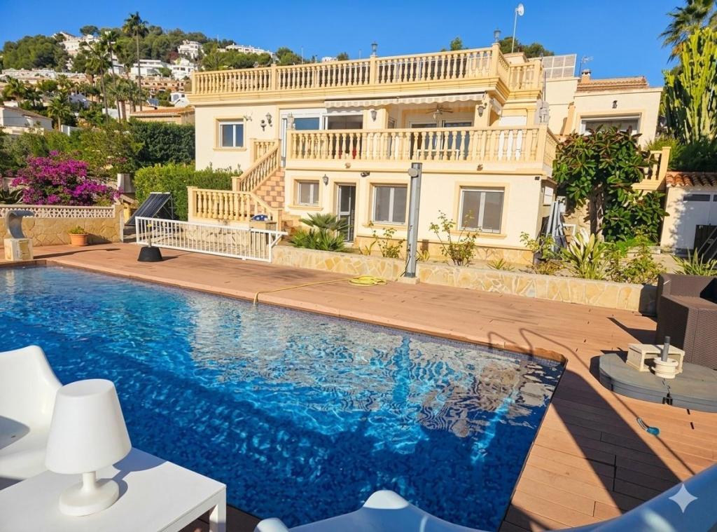 4 bed villas in Moraira