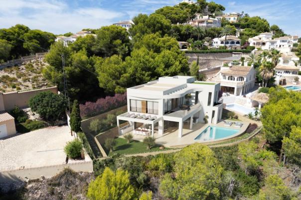 4 bed villas in Moraira