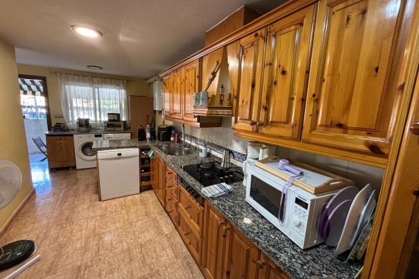 5 bed townhouse in Campello (el)