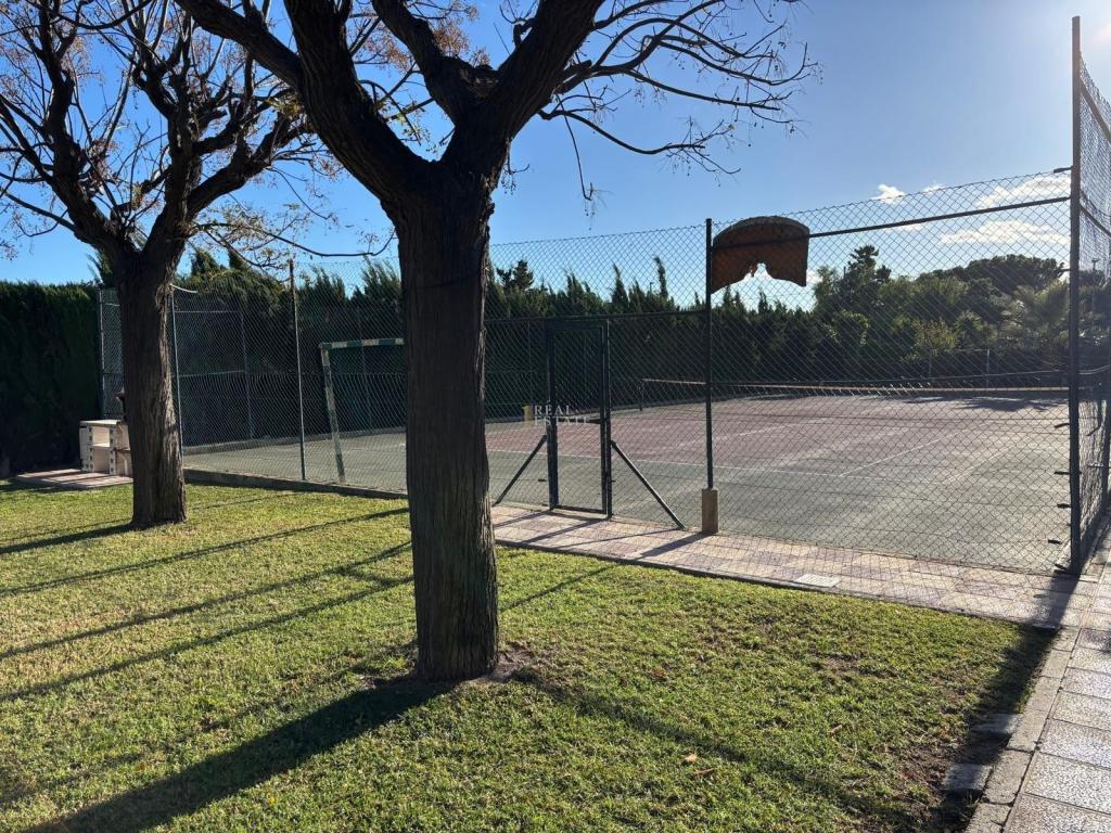 5 bed townhouse in Campello (el)