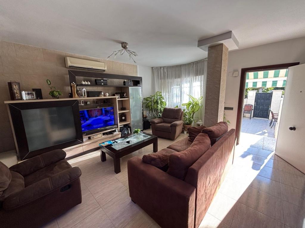 5 bed townhouse in Campello (el)