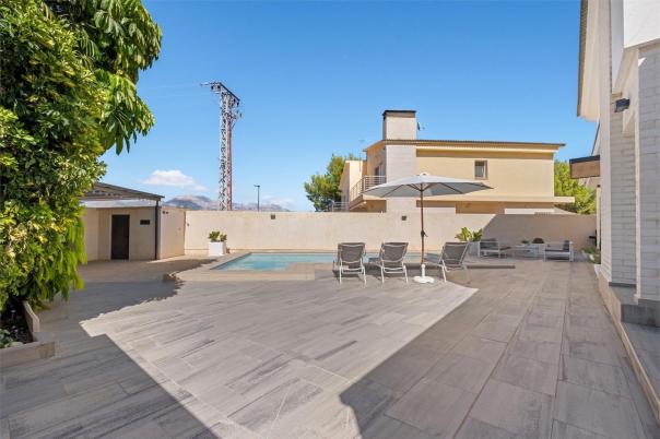 4 bed villa in Alfaz del Pi