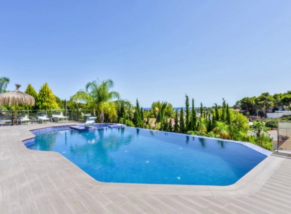 6 bed casa / chalet in Benissa