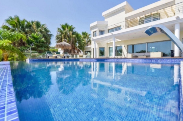 6 bed casa / chalet in Benissa