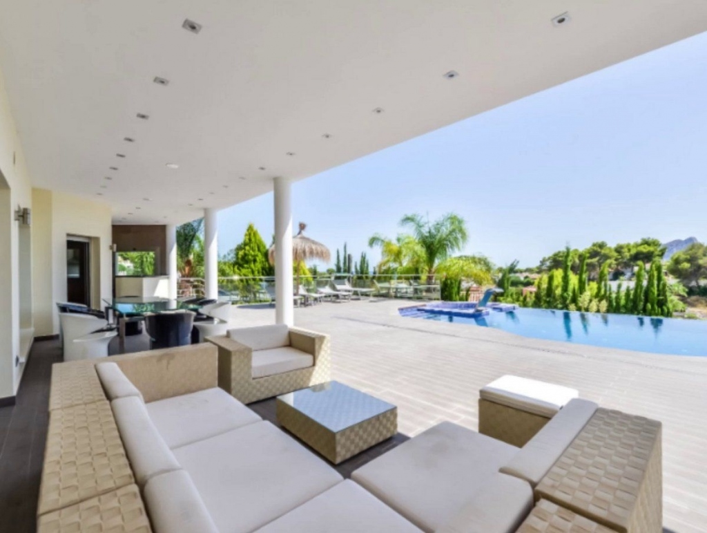 6 bed casa / chalet in Benissa