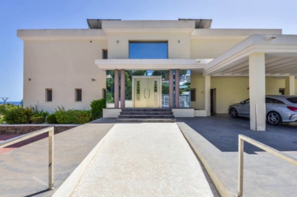 6 bed casa / chalet in Benissa