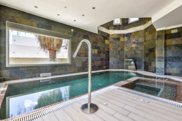 6 bed casa / chalet in Benissa