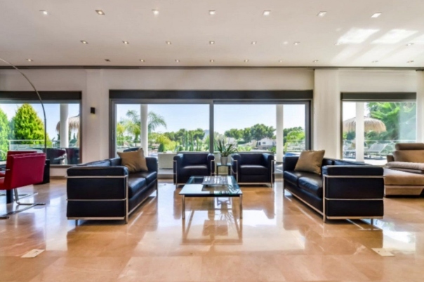 6 bed casa / chalet in Benissa
