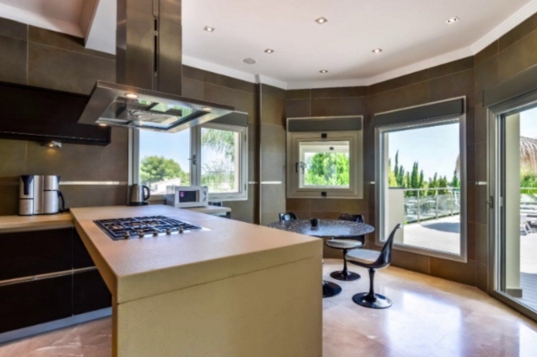 6 bed casa / chalet in Benissa
