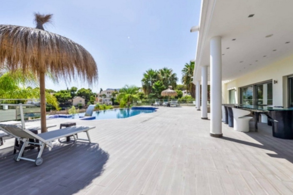 6 bed casa / chalet in Benissa