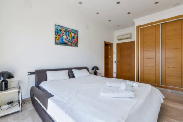 6 bed casa / chalet in Benissa