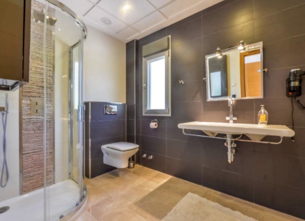 6 bed casa / chalet in Benissa