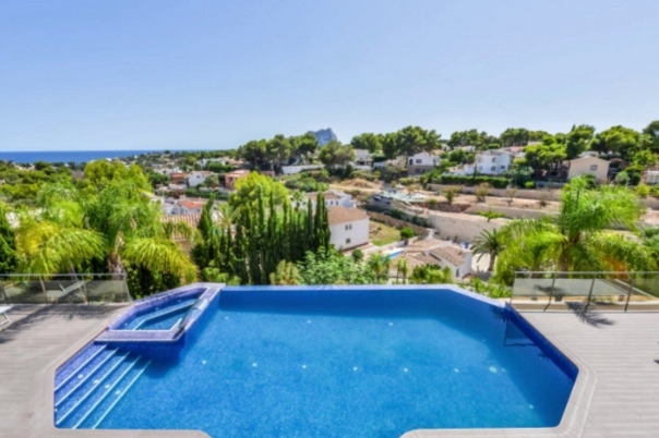 6 bed casa / chalet in Benissa