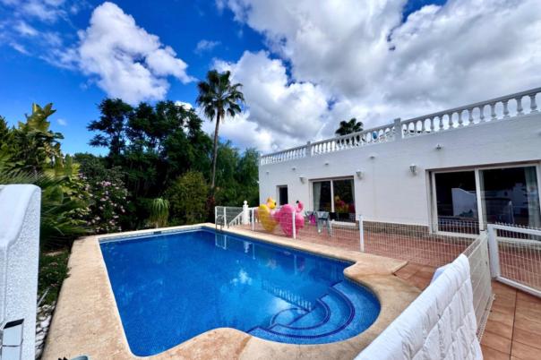 5 bed villa in Jávea