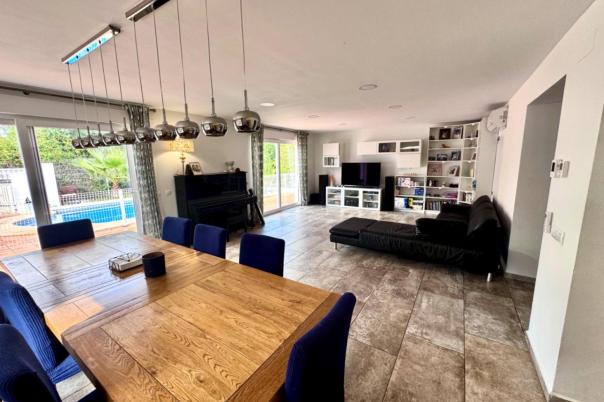 5 bed villa in Jávea